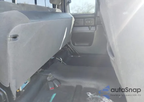 2006 Chevrolet Silverado 1500 Work Truck from USA, damaged, VIN 1GCEC19X16Z124866